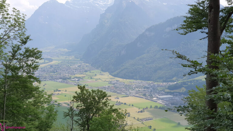 Sicht auf Glarus Nord von Weesen aus